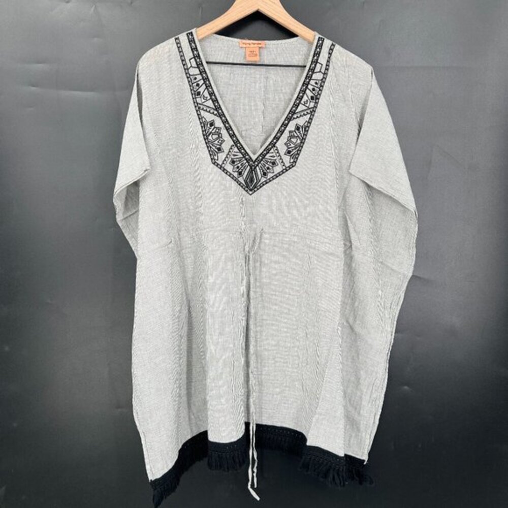 Flying Tomato embroidered poncho top serape kaftan black gray black boho hippy S